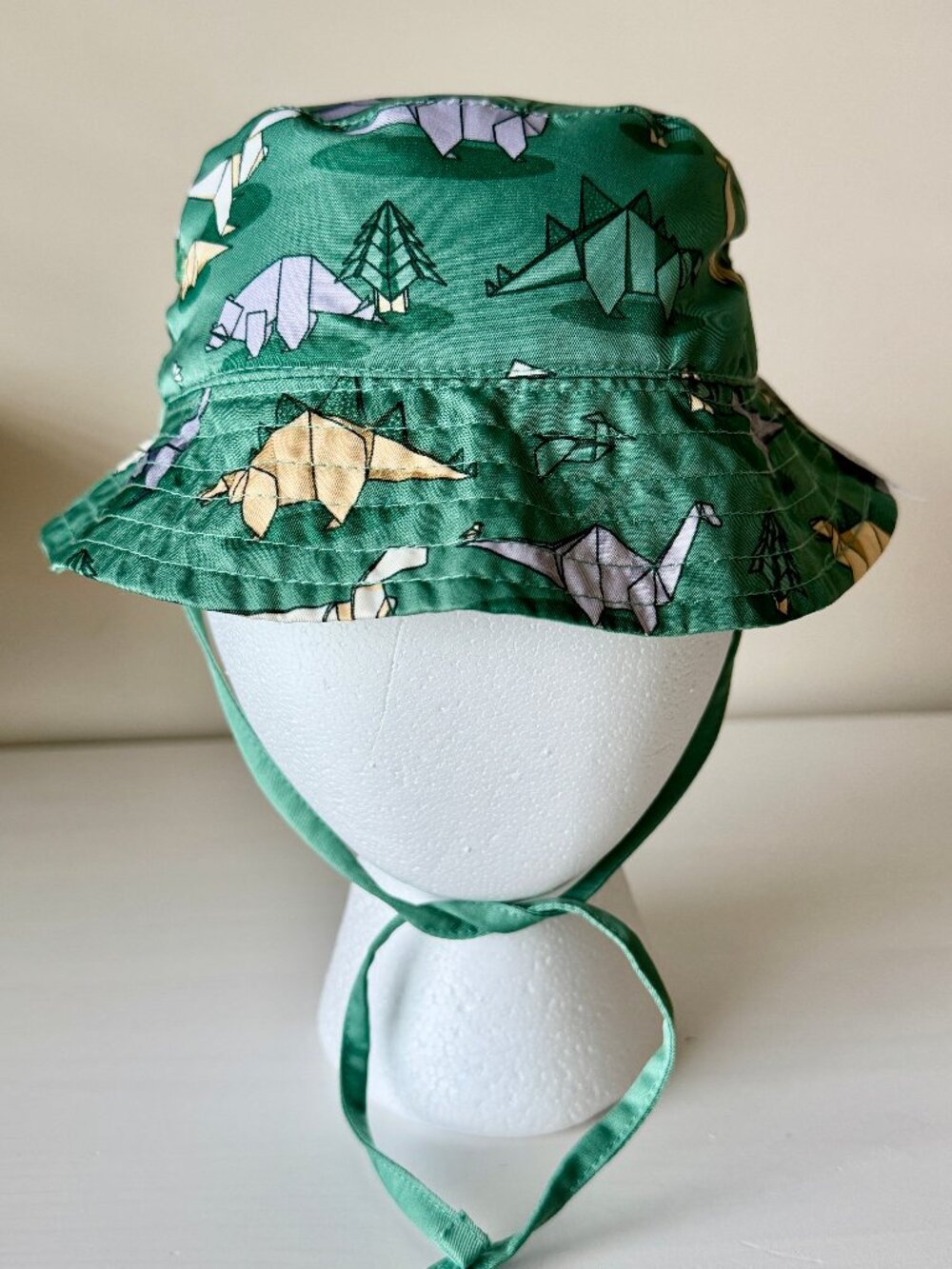 UV Skinz Bucket Hat 2T Green Reversible Chin Strap SPF50+ Protection Dinosaurs